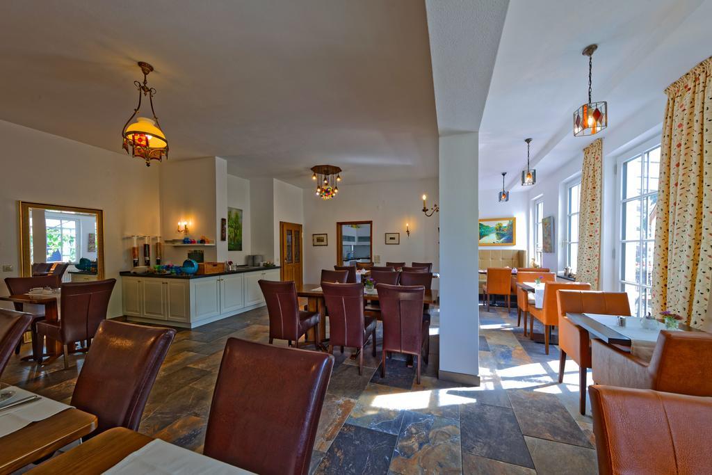Hotel Lipmann "Am Klosterberg" Beilstein  Zewnętrze zdjęcie